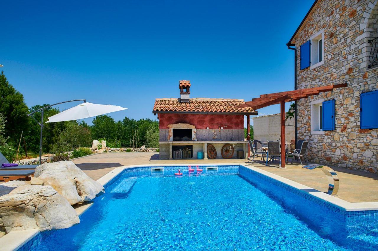 Relax House Surrounded By Olives And Vineyard Villa Stifanici Exterior photo